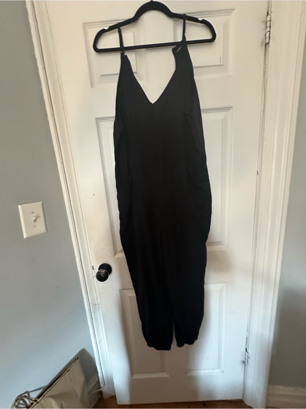 Source Unknown Black V-Neck Spaghetti Strap Jumpsuit